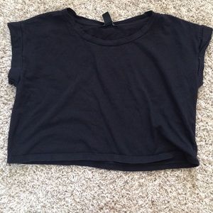 Black Tee Crop Top