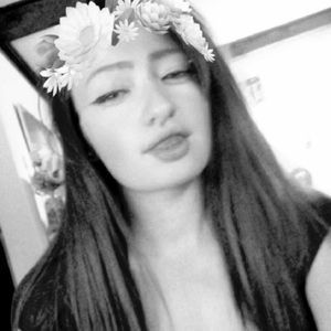 Meet your Posher, Celest