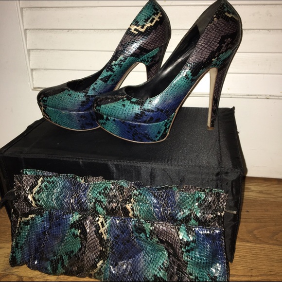 Aldo Heel & Clutch Bundle
