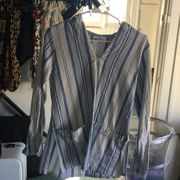 Modern amusement beach pull over