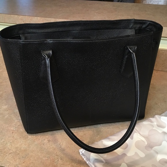 Dagne Dover 13" Leather Tote w/bag excellent cond