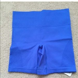 NWT- Lululemon Sculpt Shorts