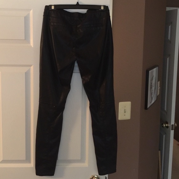 Faux leather leggings worn twice - Picture 2 of 4