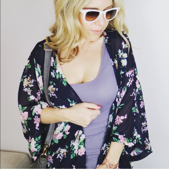 🍉 •new• floral fringe kimono - Picture 4 of 4