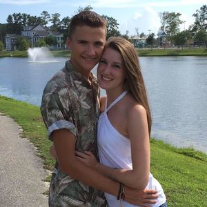 Meet your Posher, Hannah celeste