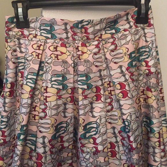 Skirt - Picture 2 of 4