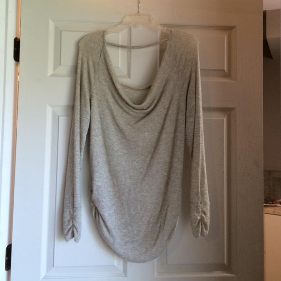 Scoop neck shimmery Maurices blouse NWT