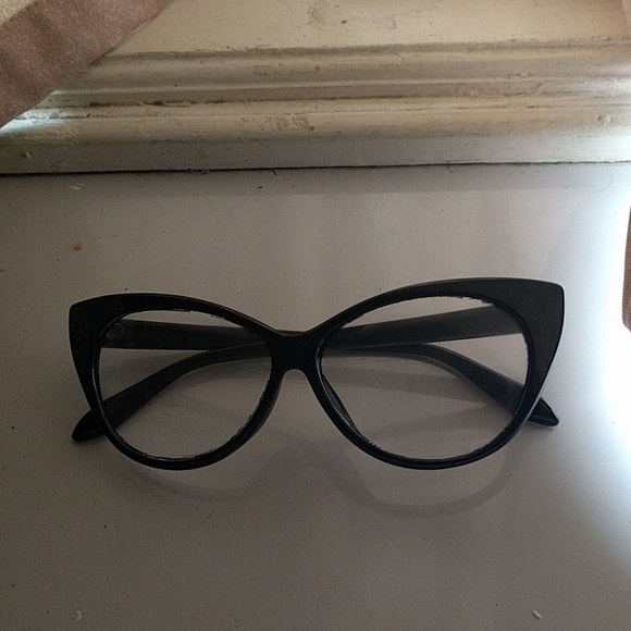 Cat eye glass frame.