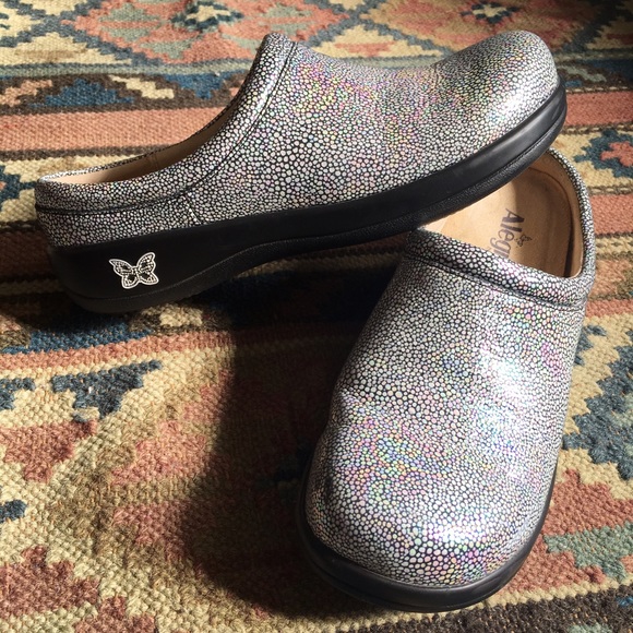 Algeria clogs