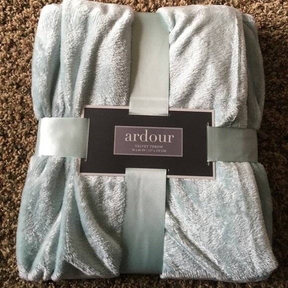 50x60 velvet throw