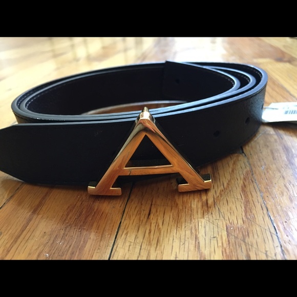 initial belt buckle letter