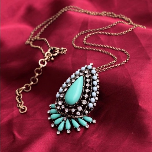 Pendant necklace