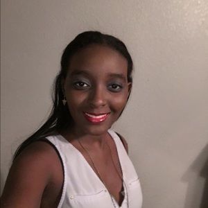 Meet your Posher, Racine