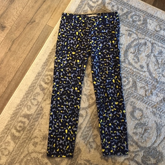 Gap size 0 slim cropped animal print pants