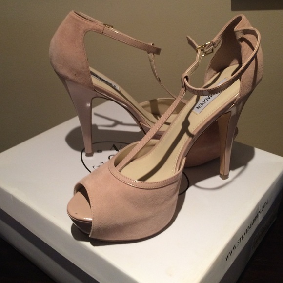 Shoes - Picture 3 of 4