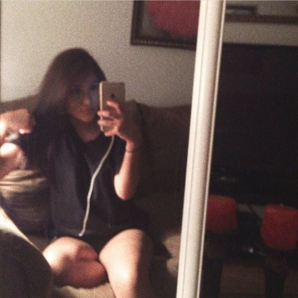 Meet your Posher, Isabel - Picture 1 of 1