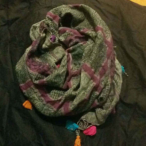 Vinyard scarf