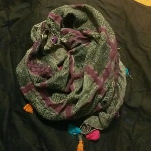Vinyard scarf