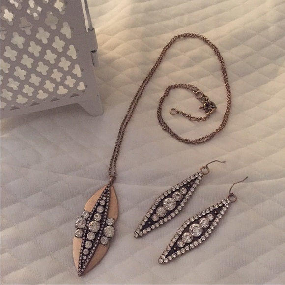 Crystal drop set