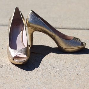 Vince Camuto Gold Peep Toe Heels