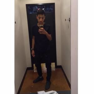 Meet your Posher, Jonatan