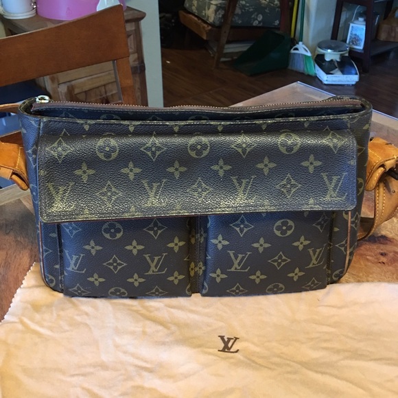 SOLD!!! Authentic Louis Vuitton Vivacite GM