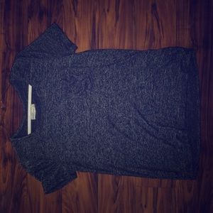 A grey Tshirt