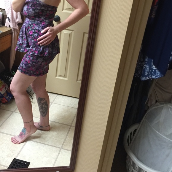 Dress - Picture 2 of 4