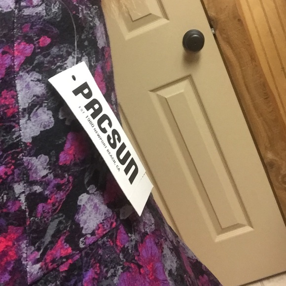 Dress - Picture 3 of 4