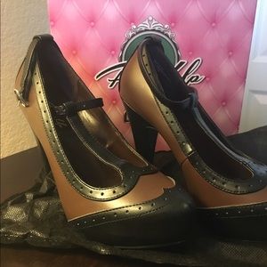 Pin Up Couture BETT22 shoes