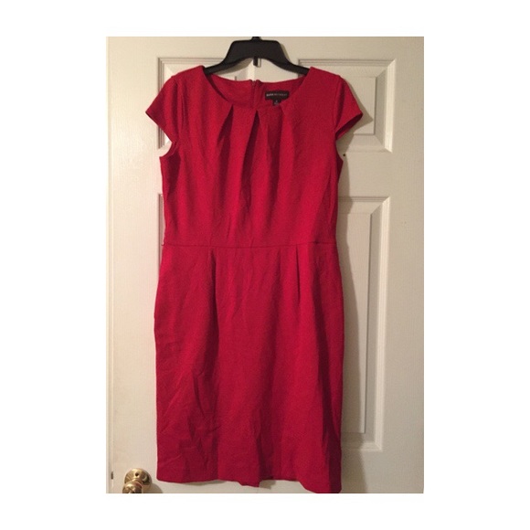 Red dress - Picture 1 of 1