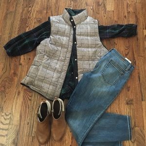 Houndstooth Puffer Vest. Banana Republic Size L