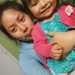 Meet your Posher, Yesenia