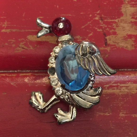Vintage Bird Brooch Gold w Blue, Red Stones Cute!