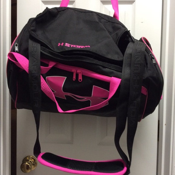 Beautiful black & pink under Armour workout bag