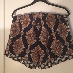 Patterned shorts