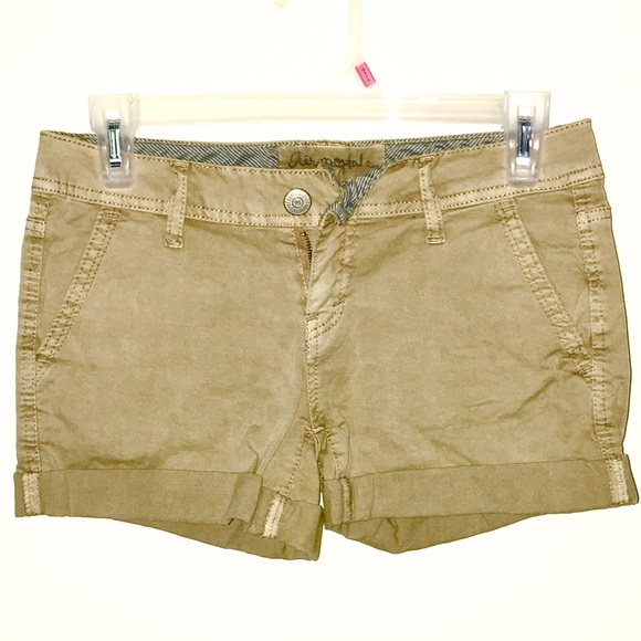 Aeropostale Pants - Aeropostale khaki shorts