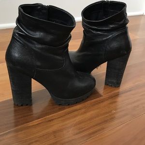 Black Steve Madden Leather Heeled Boots