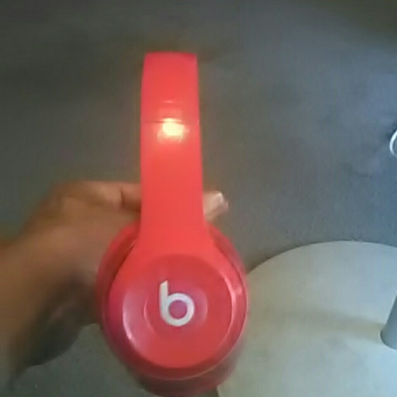 Beats by Dre headphones - Picture 1 of 4