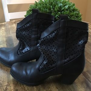 Nine West boots