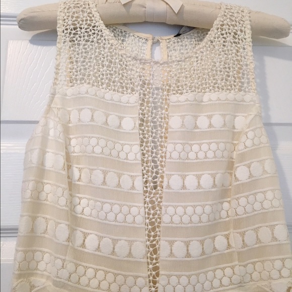 Intricate cream colored dress - Picture 3 of 4