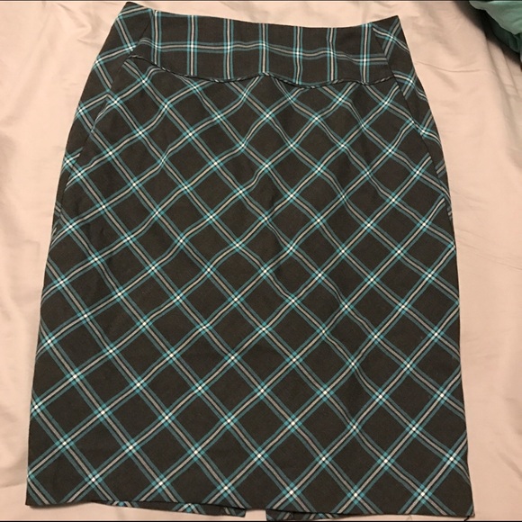 Plaid pencil skirt