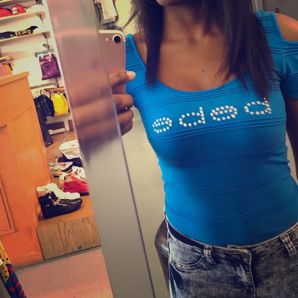 Gently worn Bebe shirt size small