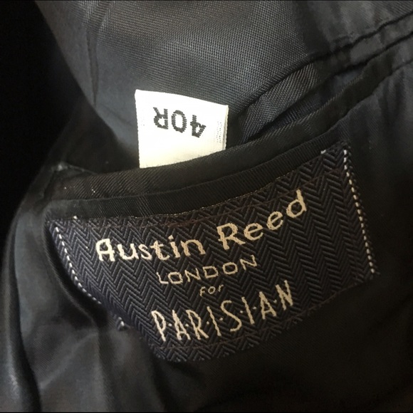 Men's Suit - Picture 4 of 4