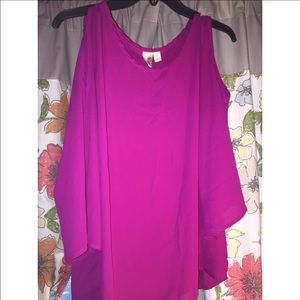 Shoulder cut out Blouse