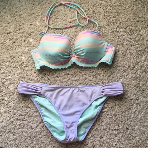 Victoria's Secret Getaway Halter & Knockout Bikini