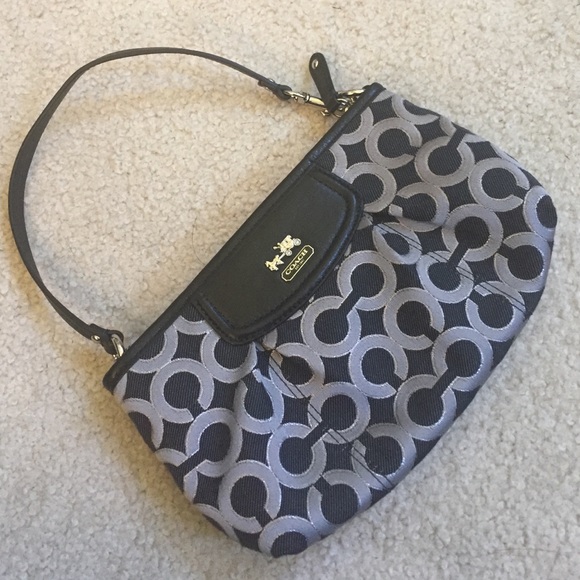 Gorgeous Coach wristlet