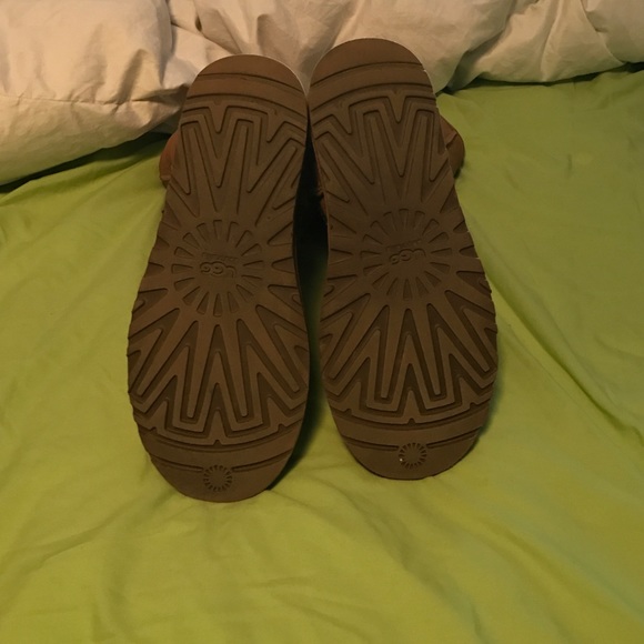 new uggs size 8 new uggs size 8