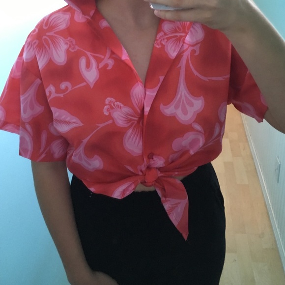 Hawaiian print t shirt