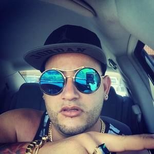 Meet your Posher, Ulises